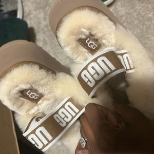 UGG Cover Top Sandals